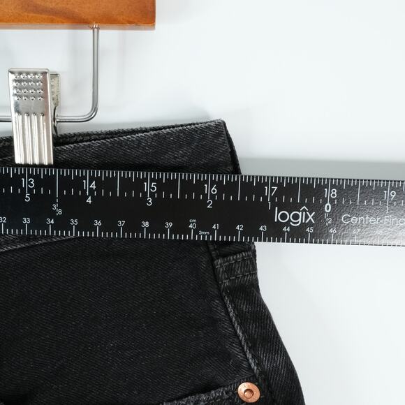 Levis 501 Shorts Womens 32x2 Black Distressed Cut Off Premium Denim Button Fly - Picture 10 of 12